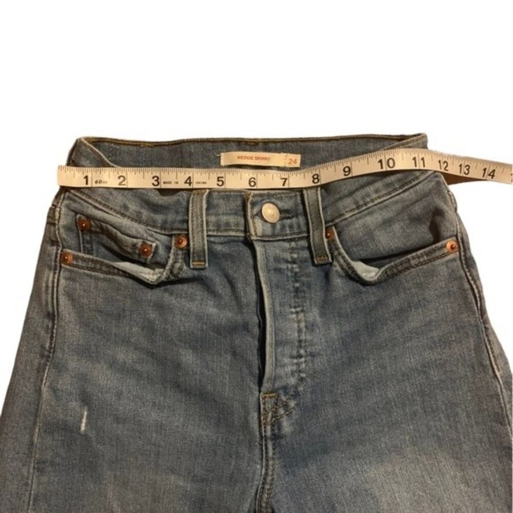 Levi's Wedgie Skinny Jeans Distressed Light Wash Size 24 - Picture 7 of 10